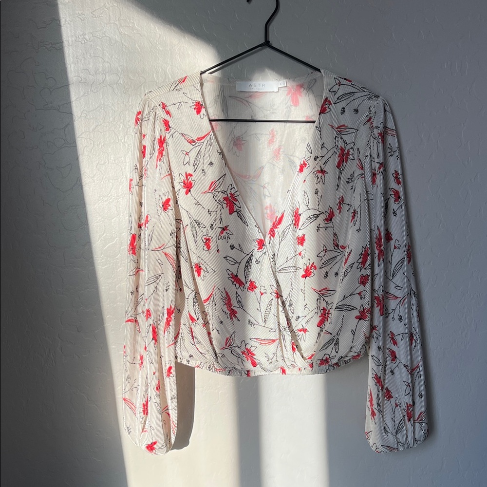 Astr Floral V-Neck Blouse